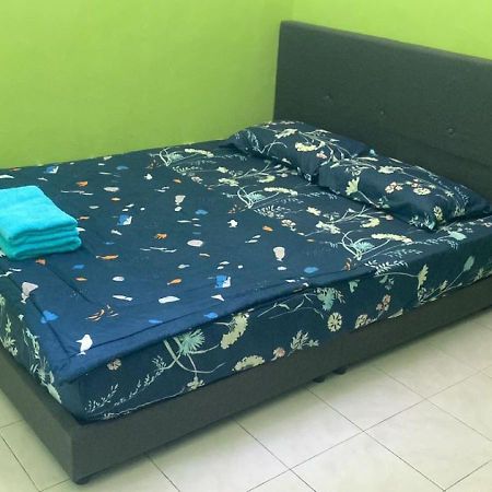 Mylittle Homestay 탄중 말림 외부 사진